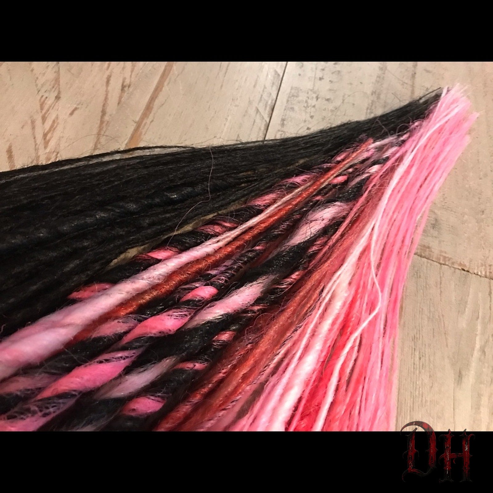 100 SE Single Ended Black & Pink Synthetic Dreads Dreadlocks Hair Extensions