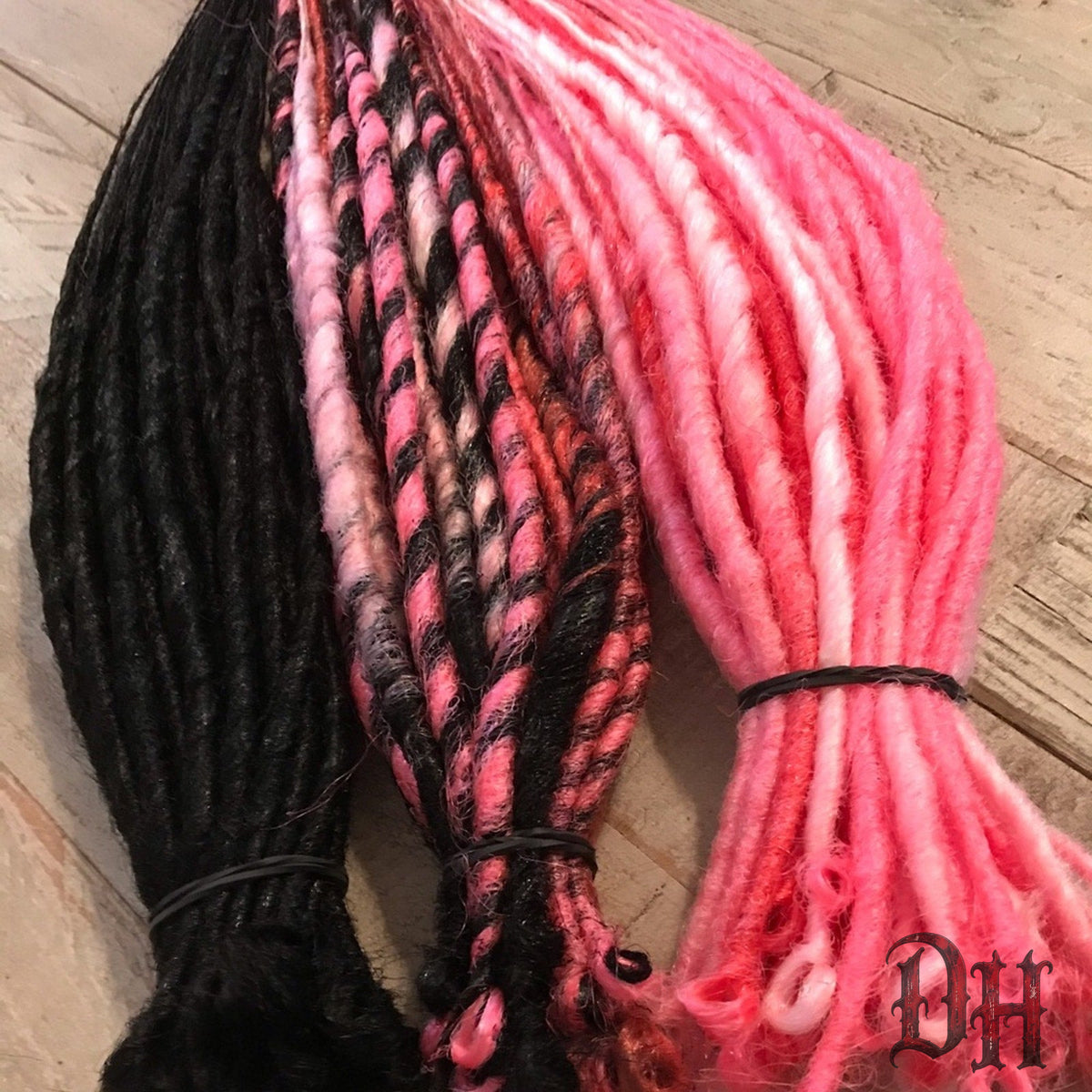 100 SE Single Ended Black & Pink Synthetic Dreads Dreadlocks Hair Extensions