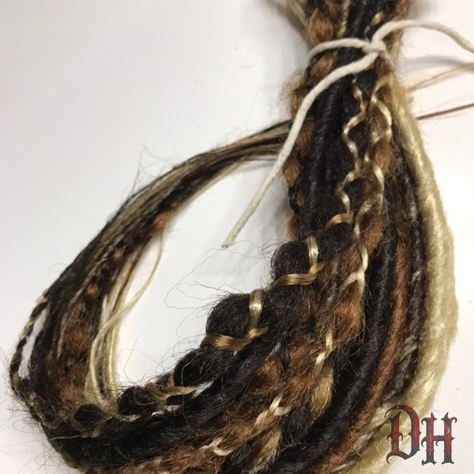 25 SE Mix Dreads Dreadlocks Hair Extensions Blonde Brown Auburn